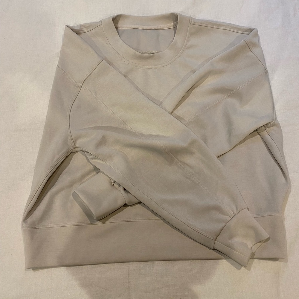 Lulu Lemon athletic sweatshirt